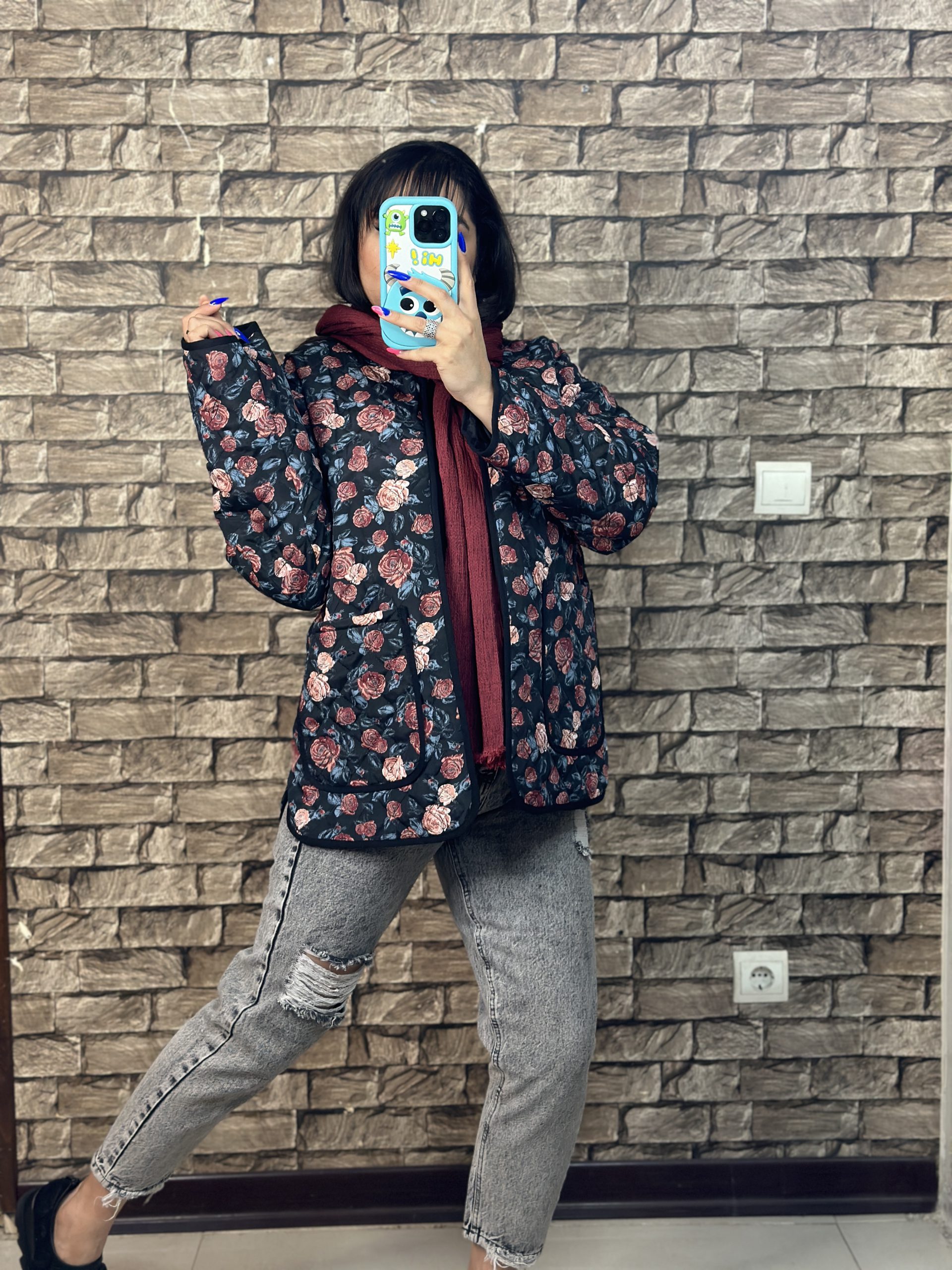 تصویر کاپشن زنانه گلدار نیزل 